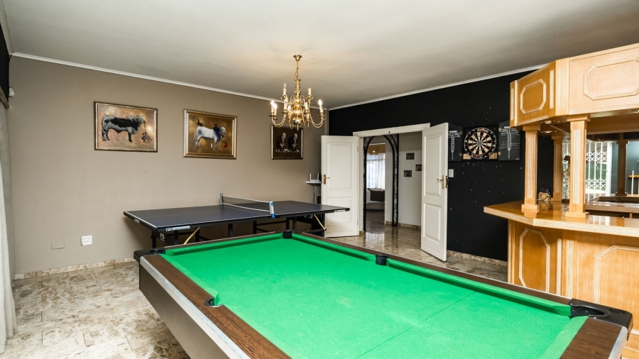 4 Bedroom Property for Sale in Safari Gardens North West